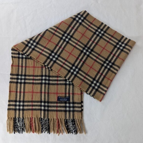 Burberry Accessories - Pre-Owned Burberry Scarf Beige Unisex Check – Lambswool – Cozy Winter EssentialP